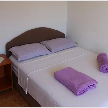 Apartman Juras - With Sea View Mia